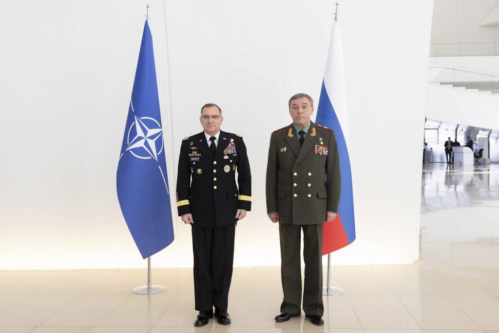 Россия НАТО прекращают сотрудничество
